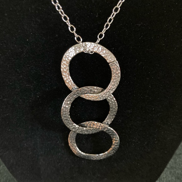 TOCARA. SANDRA DEE. Hammered stainless steel Multi positional necklace 38” + 2” - Picture 3 of 3